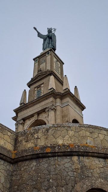 Daf&uuml;r unter dem Schutz von San Salvador